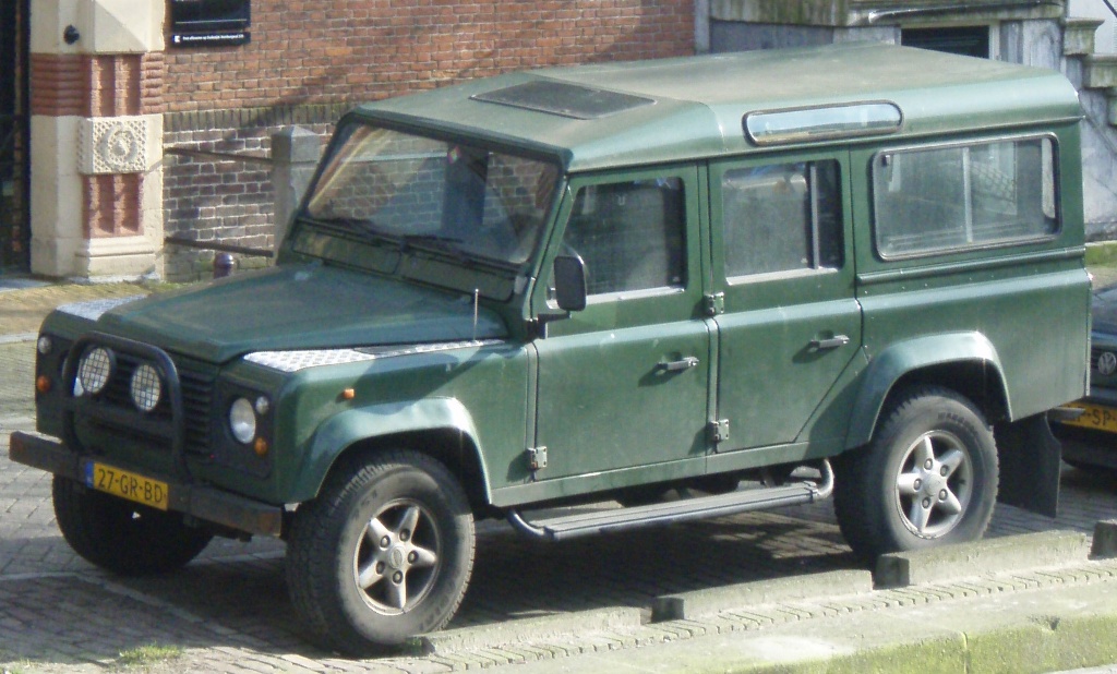 Coniston Green – Land Rover Defender Paint