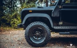 Rebel – Land Rover Defender 90 – Rebel – Bishop+Rook Trading Company