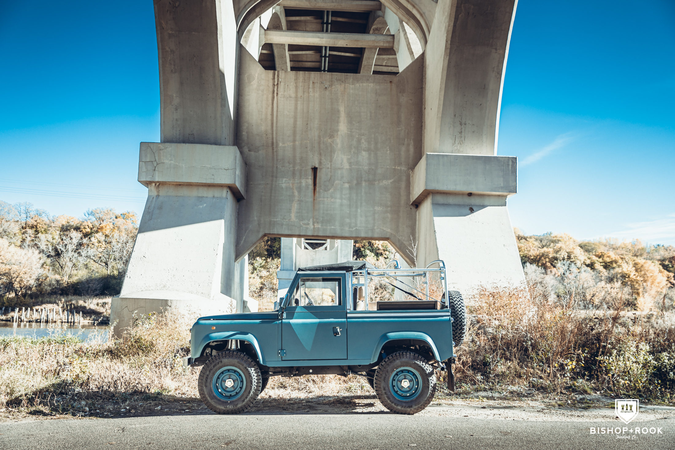 Sophie – Land Rover Defender 90 – 300Tdi Automatic