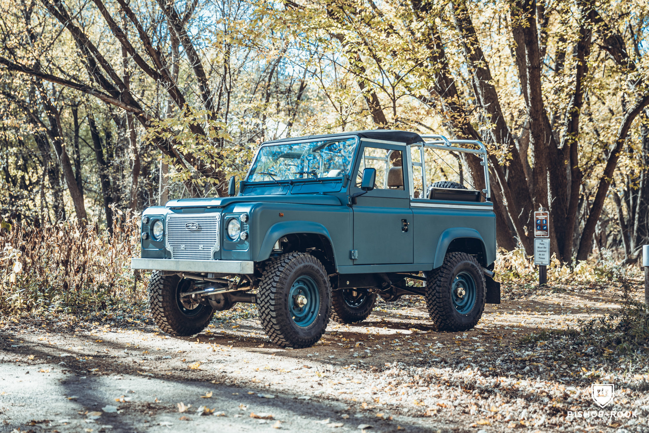 Sophie – Land Rover Defender 90 – 300Tdi Automatic