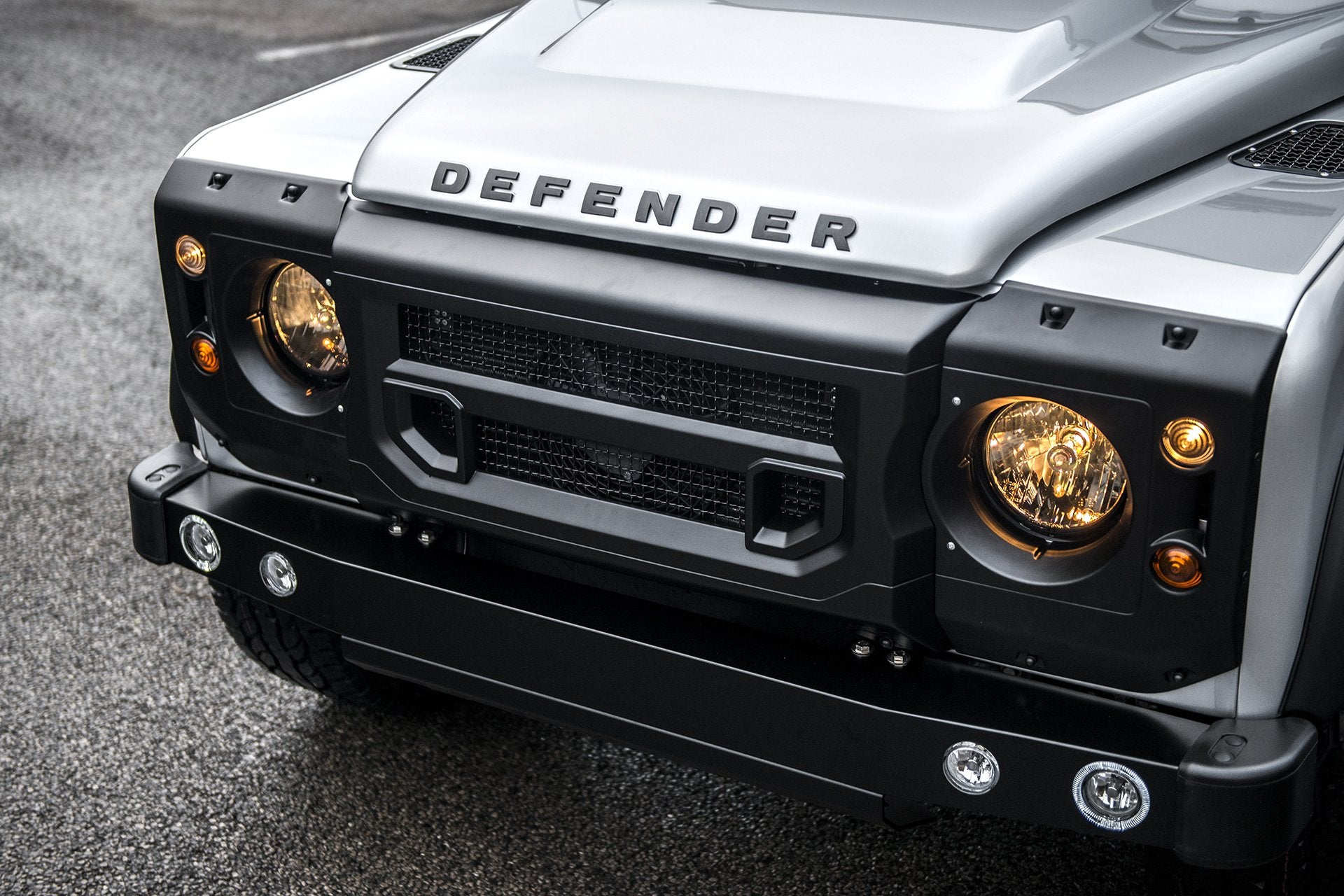 LAND ROVER DEFENDER (1991-2016) X-LANDER FRONT GRILLE WITH HEADLIGHT SURROUNDS