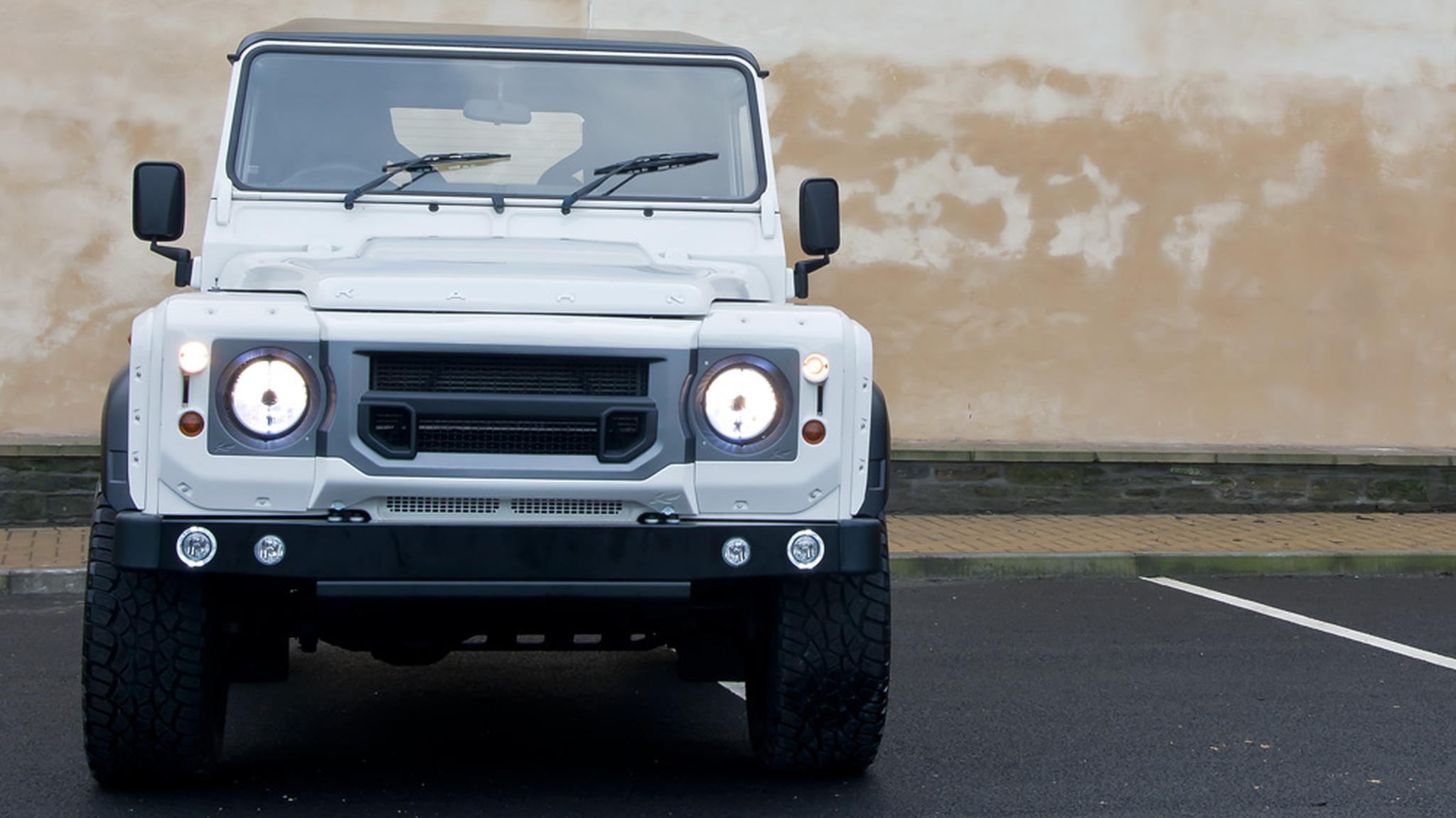 Chelsea Truck Co. Land Rover Defender X Front Grille With Headlight Surrounds – Meduza Des ...