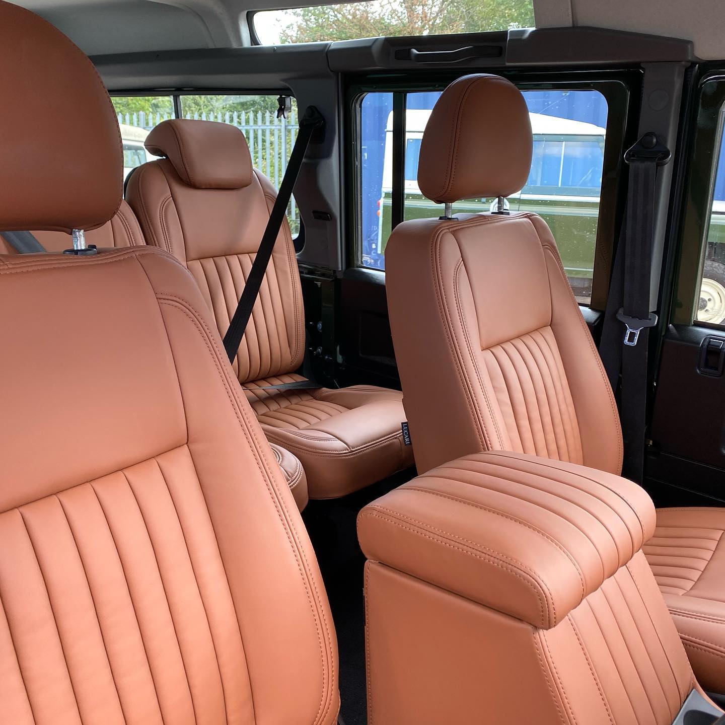 Land Rover Defender Seats – Fluted