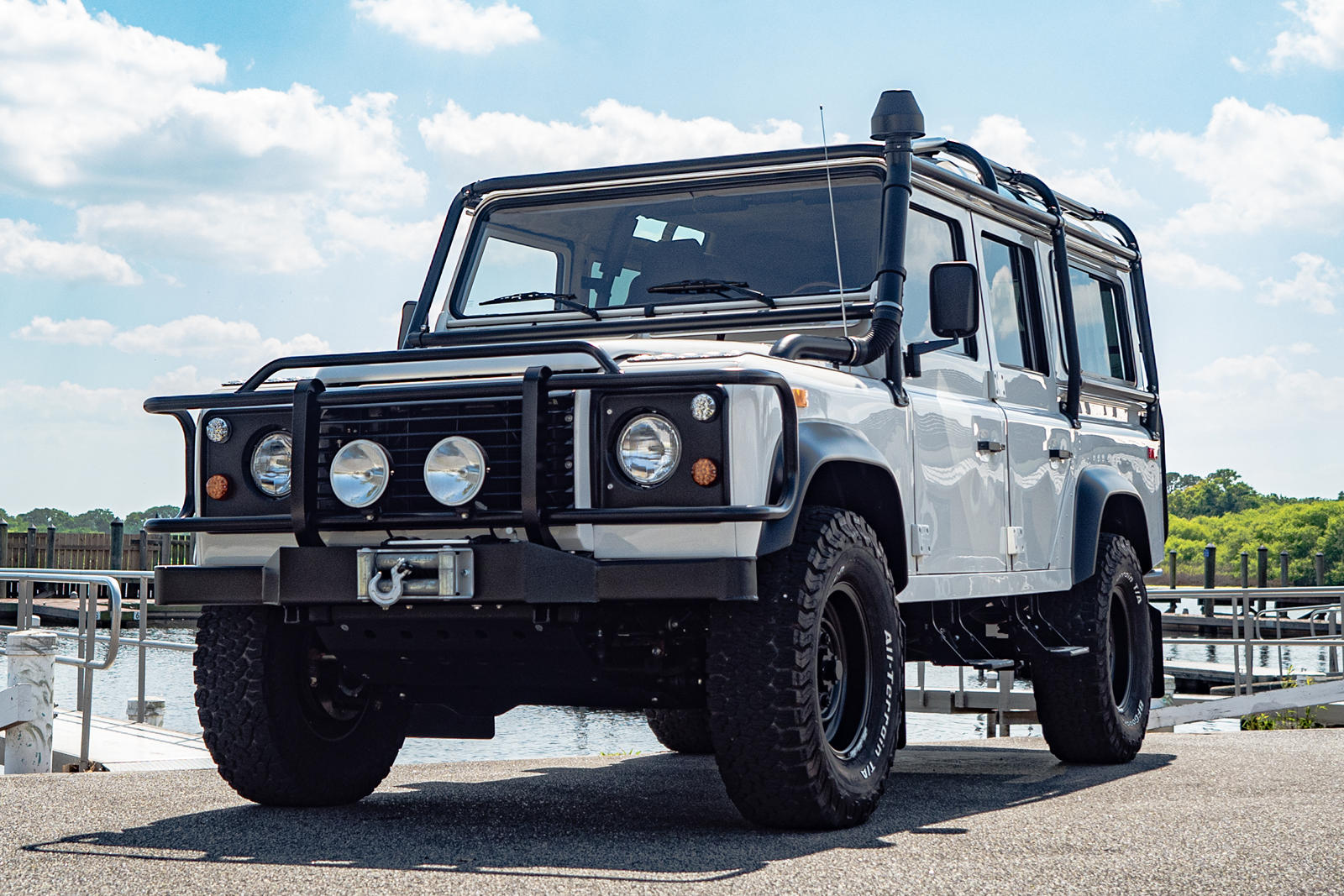 Land Rover Defender 110/90 Brush Guard